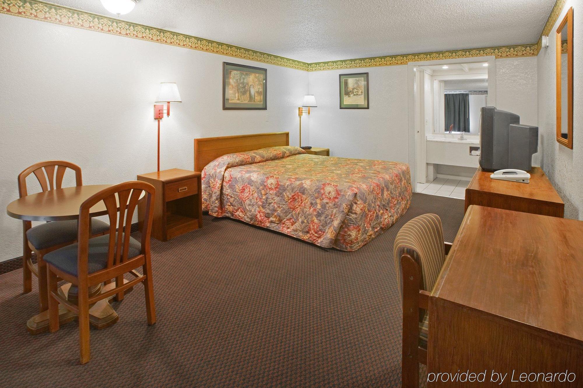 Fairbridge Inn Express Мерріллвілл Екстер'єр фото